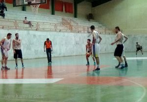 پیروزی تیم بسکتبال کاموَر مقابل تیم دانشگاه صنعتی اصفهان+عکس